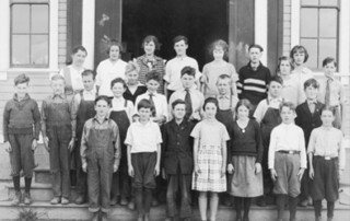 Salmon Creek School, grades 5–8, 1922-23