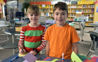 Franklin Elementary students make cards for one another